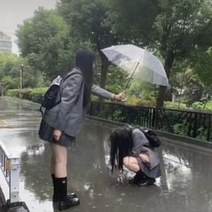 警花被歹徒糟蹋到高潮
